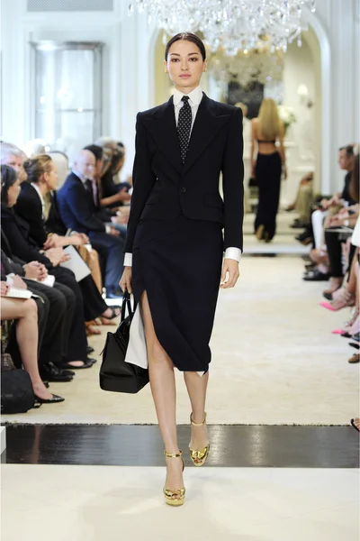 Look 17